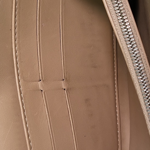 Louis Vuitton Butterscotch Vernis Long Wallet - Picture 12 of 16